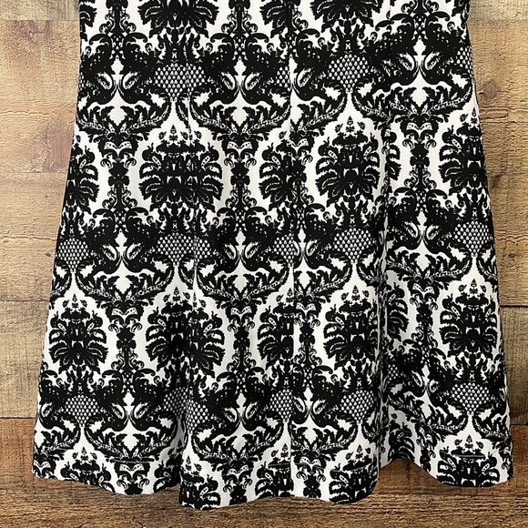 JOA Los Angeles black white damask print short sleeve dress Size Small - Picture 5 of 10